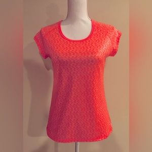 Champion women’s DUODRY athlectic top! New without tags